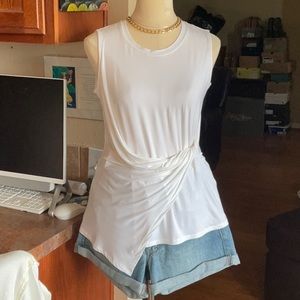 Elie. ELIE TAHARI White Sleeveless Blouse Size S, NWT